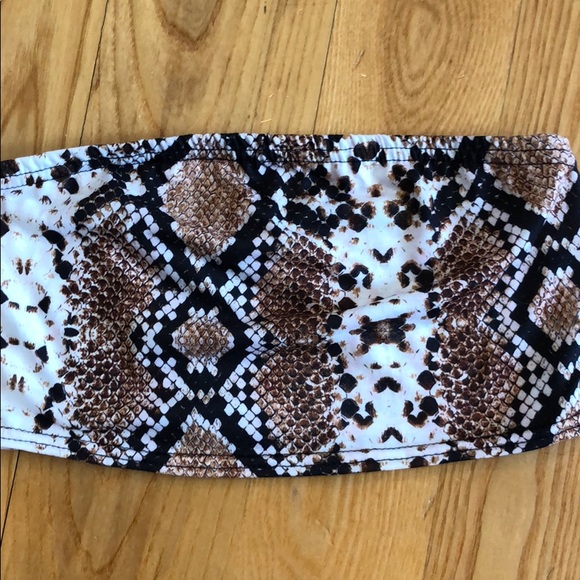 Pretty little thing snake print crop top bandeau - Picture 1 of 4